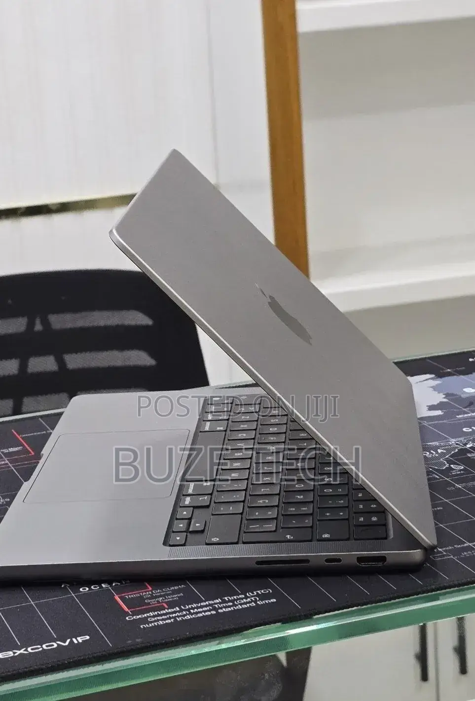 New Laptop Apple MacBook Pro 2021 M1 32GB Apple M1 Pro SSD 512GB