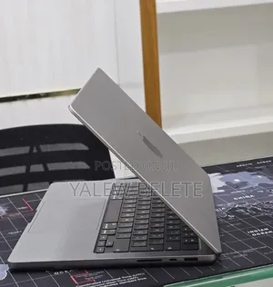 New Laptop Apple MacBook Pro 2021 M1 32GB Apple M1 Pro SSD 512GB