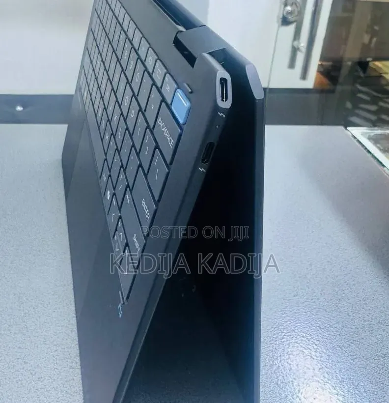 New Laptop HP OmniBook Ultra Flip 14" 16GB Intel Core Ultra 7 SSD 1T