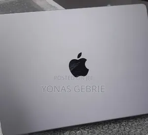 New Laptop Apple MacBook 32GB Apple M1 Pro SSD 512GB