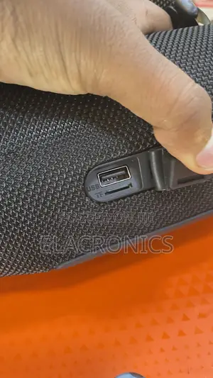 JBL Waterproof Wireless Speaker Charge 6⁠