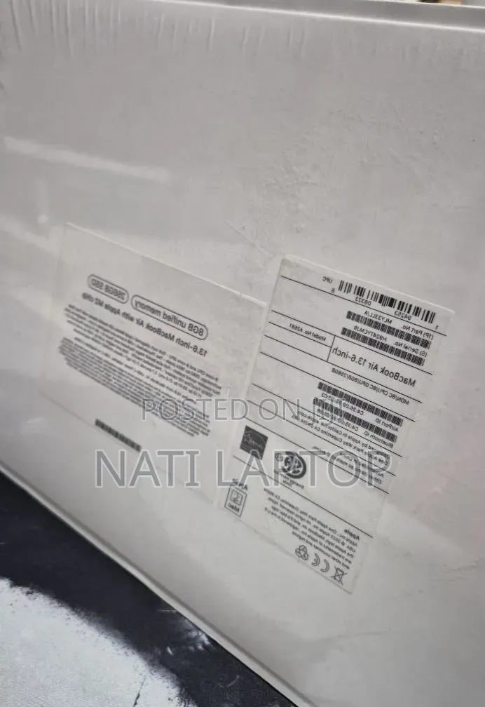 New Laptop Apple MacBook Air 2022 M2 8GB Apple M2 SSD 256GB