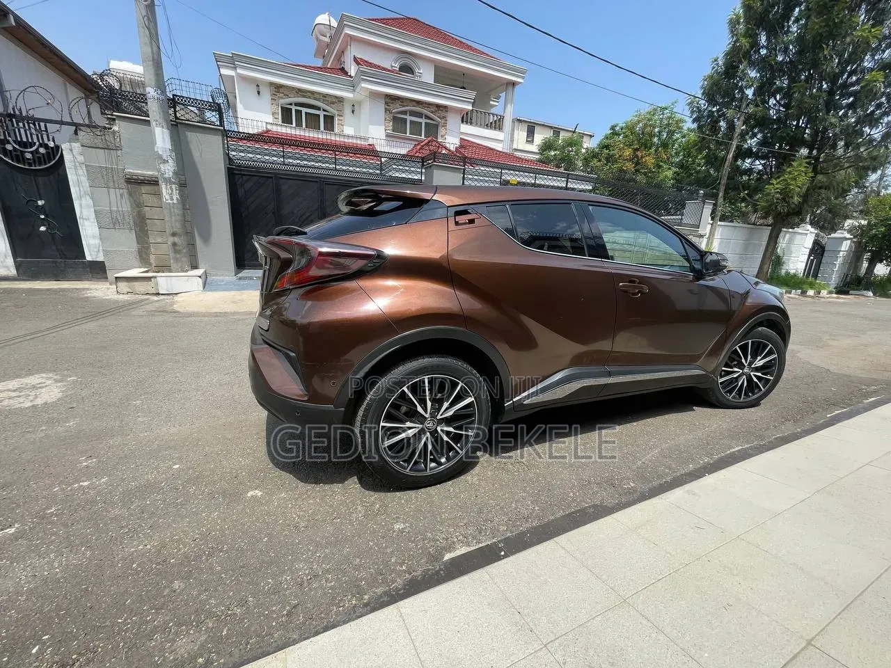 Toyota C-HR 2017 Brown