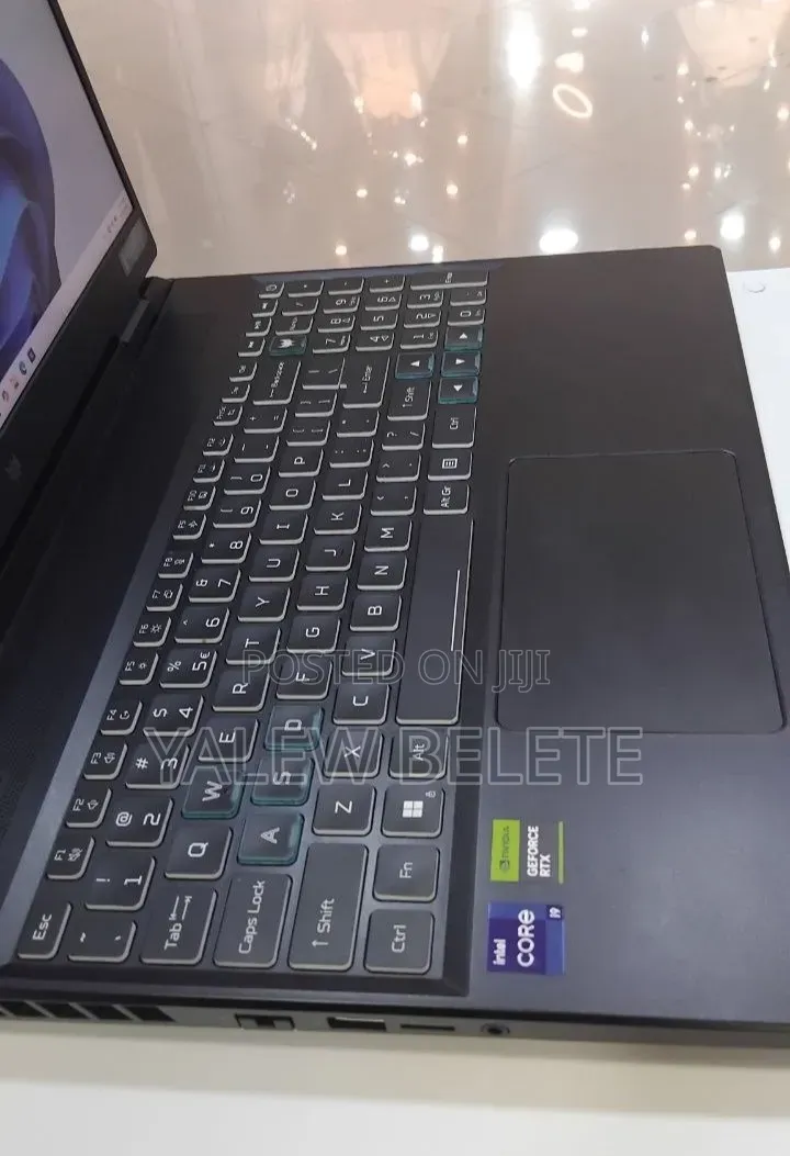 New Laptop Acer Predator Helios Neo 16 16GB Intel Core i9 SSD 1T