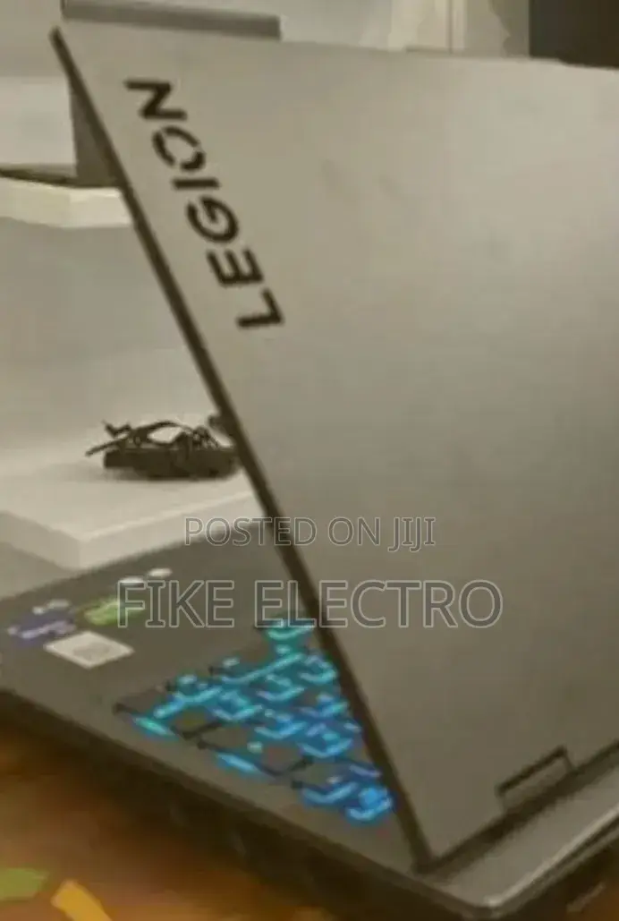 New Laptop Lenovo Legion Pro 7 32GB Intel Core i9 SSD 2T