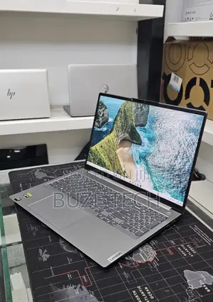 New Laptop Lenovo 32GB AMD Ryzen 7 SSD 512GB