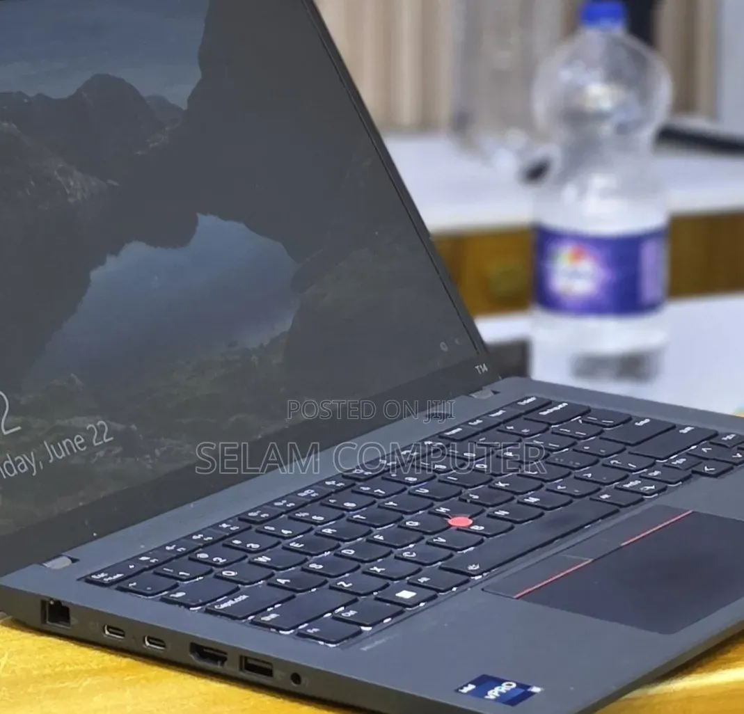 New Laptop Lenovo ThinkPad 13 16GB Intel Core i5 SSD 512GB