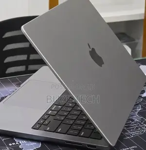 New Laptop Apple MacBook Pro 2023 M3 8GB Apple M3 Pro SSD 512GB