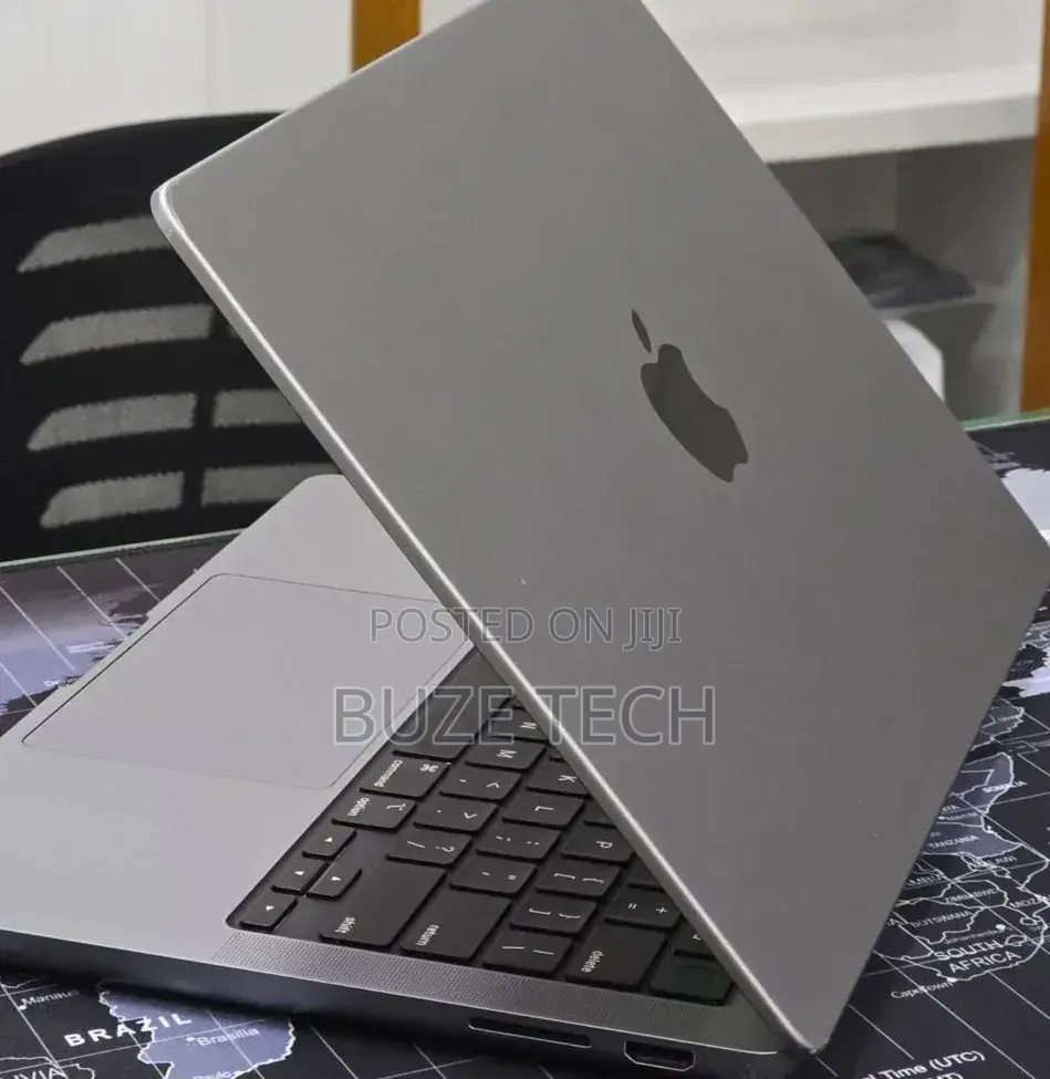 New Laptop Apple MacBook Pro 2023 M3 8GB Apple M3 Pro SSD 512GB