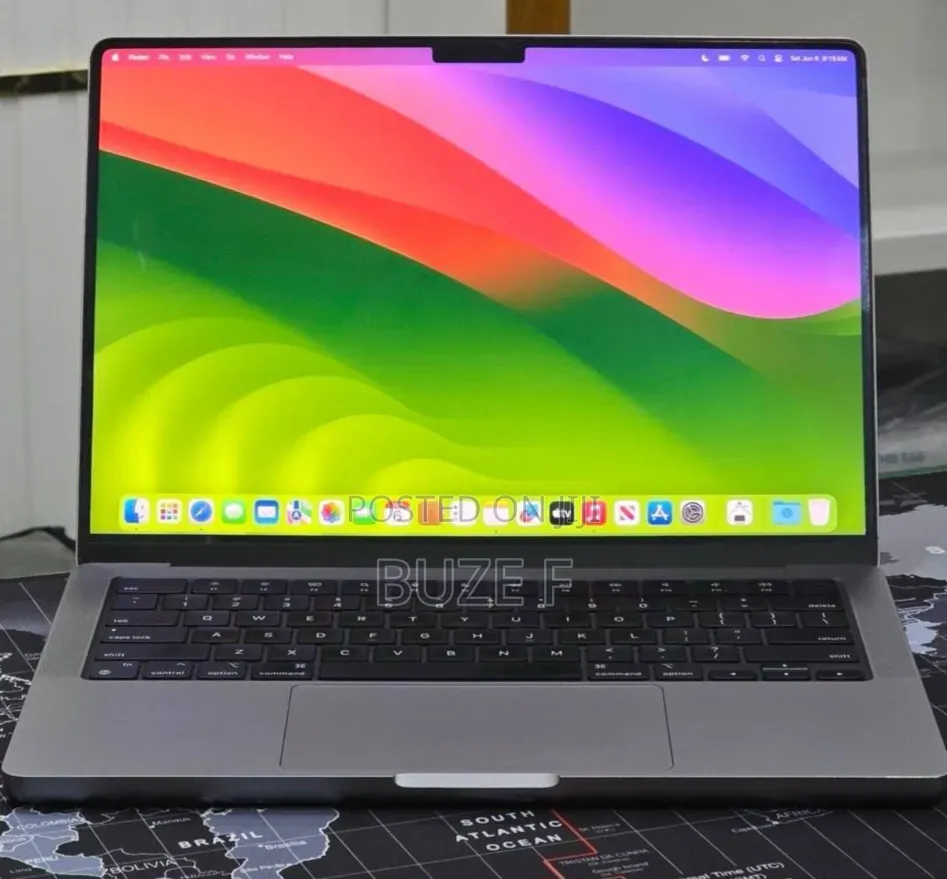 New Laptop Apple MacBook Pro 2023 M3 8GB Apple M3 Pro SSD 512GB
