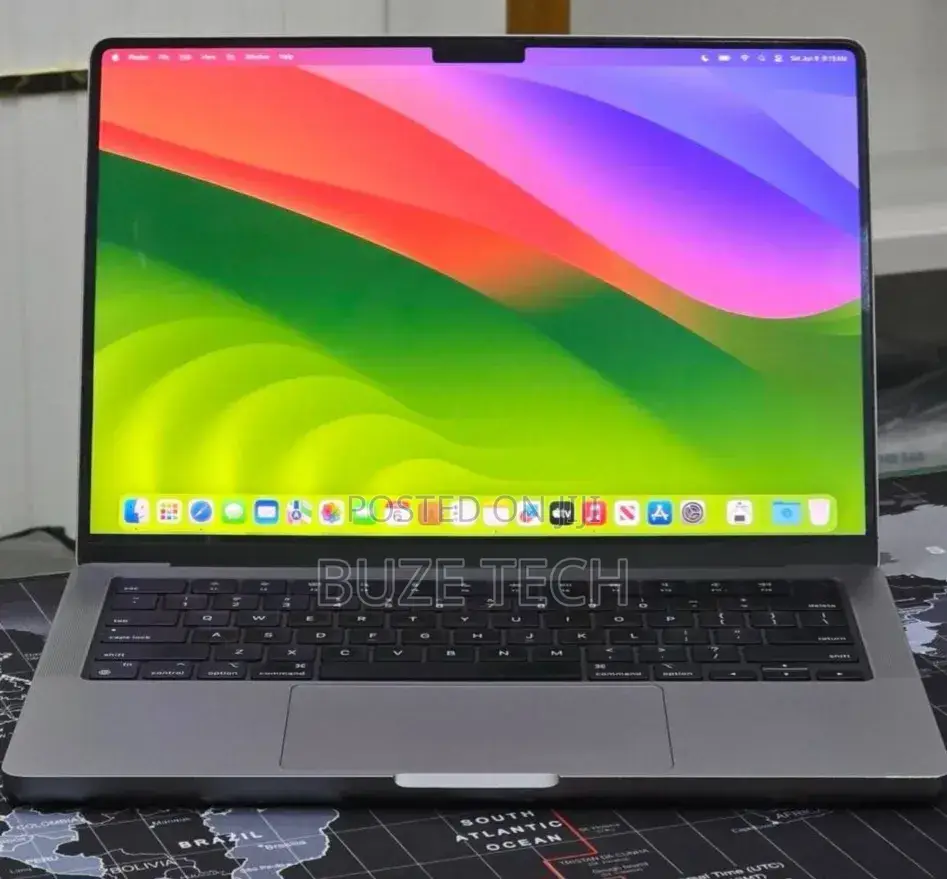 New Laptop Apple MacBook Pro 2023 M3 8GB Apple M3 Pro SSD 512GB