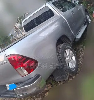 Toyota Hilux 2017 Silver
