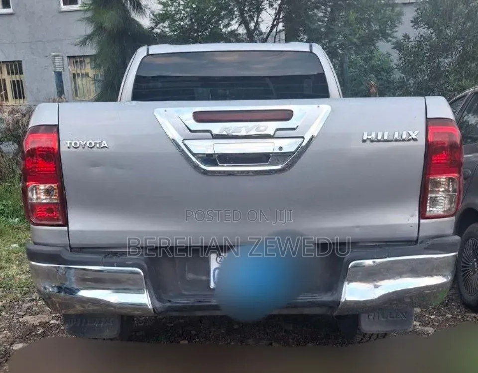 Toyota Hilux 2017 Silver