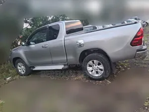 Toyota Hilux 2017 Silver