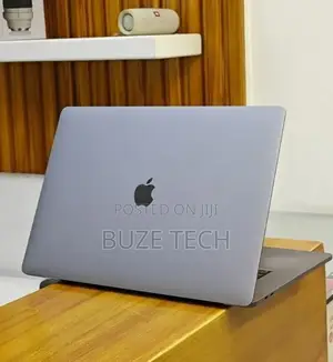 New Laptop Apple MacBook Pro 2018 32GB Intel Core i9 SSD 2T