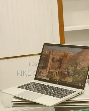 New Laptop HP EliteBook 830 G8 16GB Intel Core i7 SSD 512GB