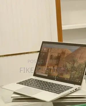 New Laptop HP EliteBook 830 G8 16GB Intel Core i7 SSD 512GB
