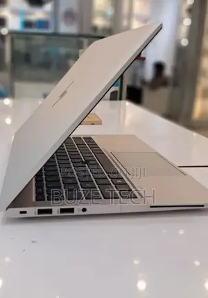 New Laptop HP EliteBook 840 G8 16GB Intel Core i5 SSD 512GB