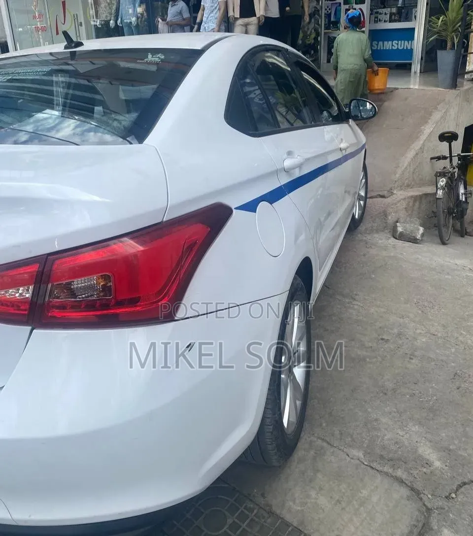 Chery Arrizo 5 2023 White