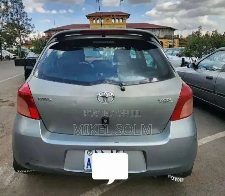 Toyota Yaris 2008 Silver