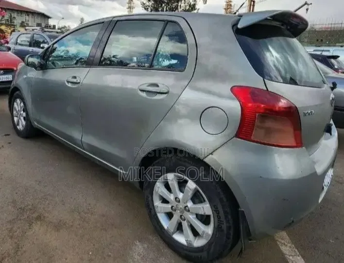 Toyota Yaris 2008 Silver