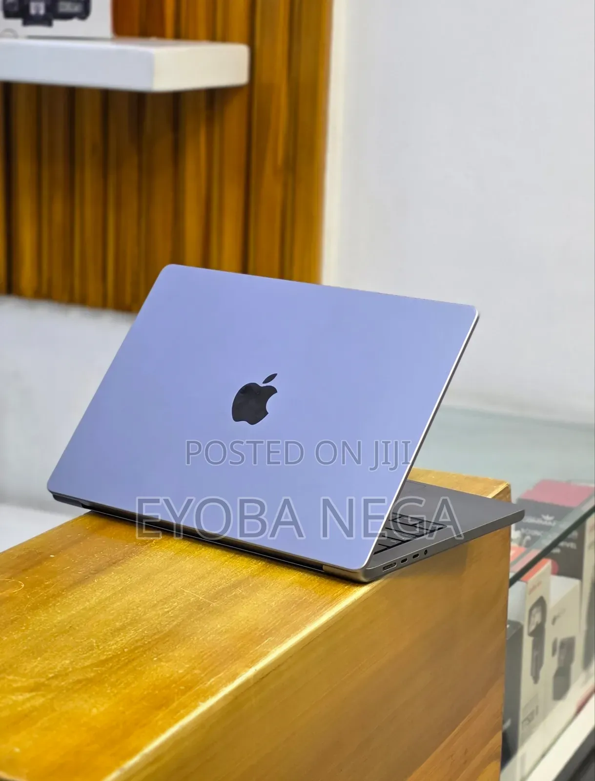 New Laptop Apple MacBook Pro 2021 M1 32GB Apple M1 Pro SSD 512GB