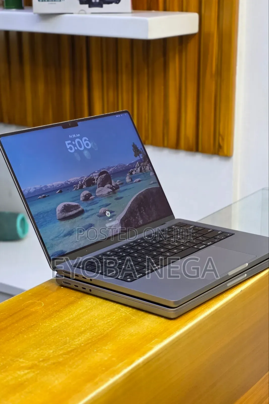 New Laptop Apple MacBook Pro 2021 M1 32GB Apple M1 Pro SSD 512GB