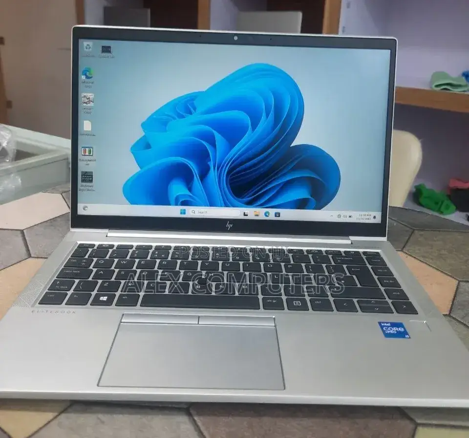 New Laptop HP EliteBook 840 16GB Intel Core i5 SSD 512GB