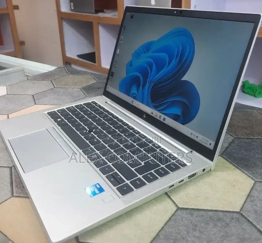 New Laptop HP EliteBook 840 16GB Intel Core i5 SSD 512GB