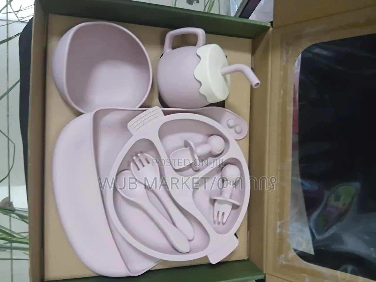 8 PCS Silicone Baby Feeding Set