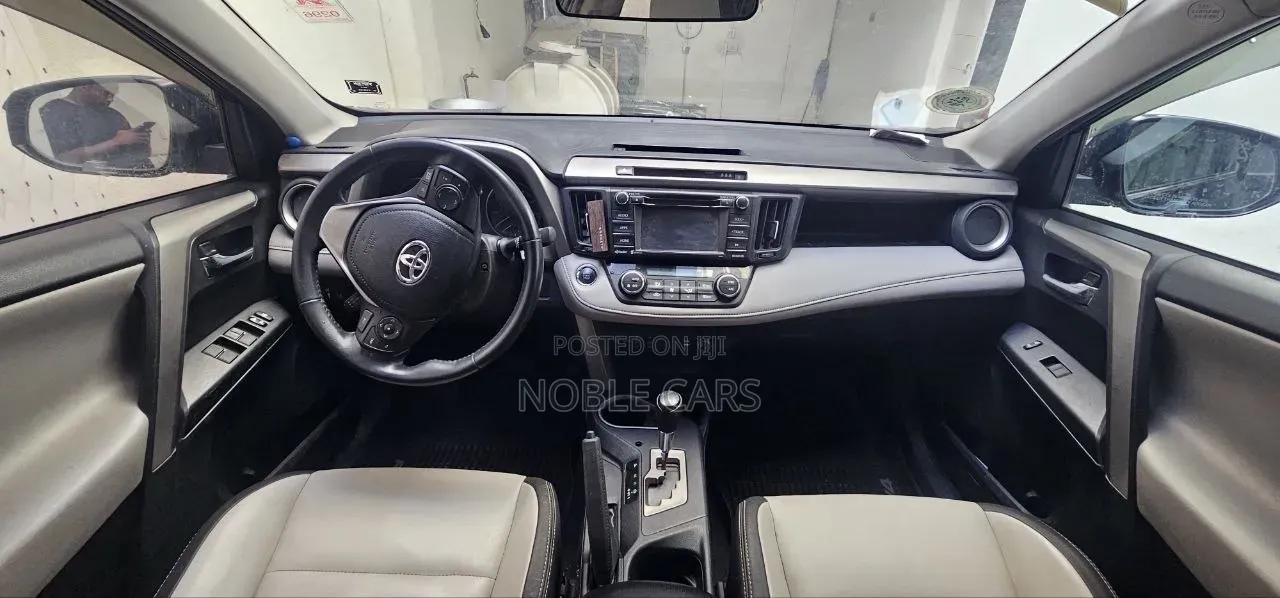 Toyota RAV4 2018 Matt Black