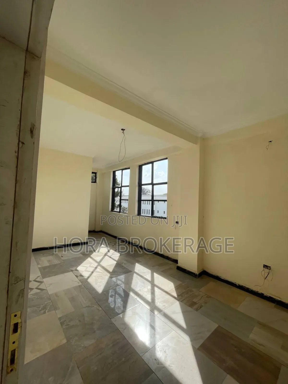 G+4 Commercial Building