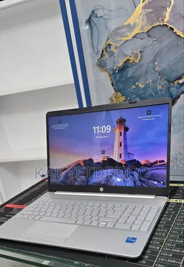 New Laptop HP 8GB Intel Core i5 SSD 128GB