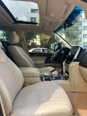 Toyota Land Cruiser 2017 Silver