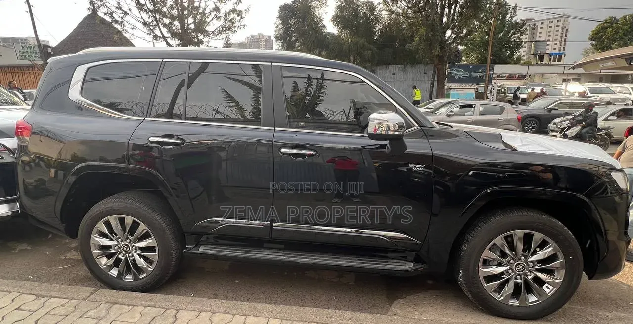 New Toyota Land Cruiser 2025 Black