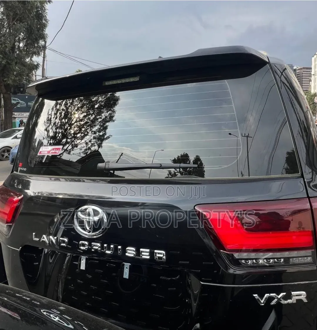 New Toyota Land Cruiser 2025 Black