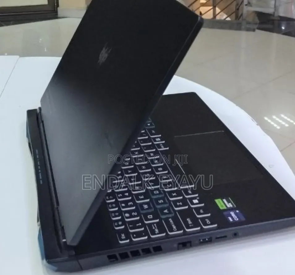 New Laptop Acer Predator Helios 16 16GB Intel Core i9 SSD 1T