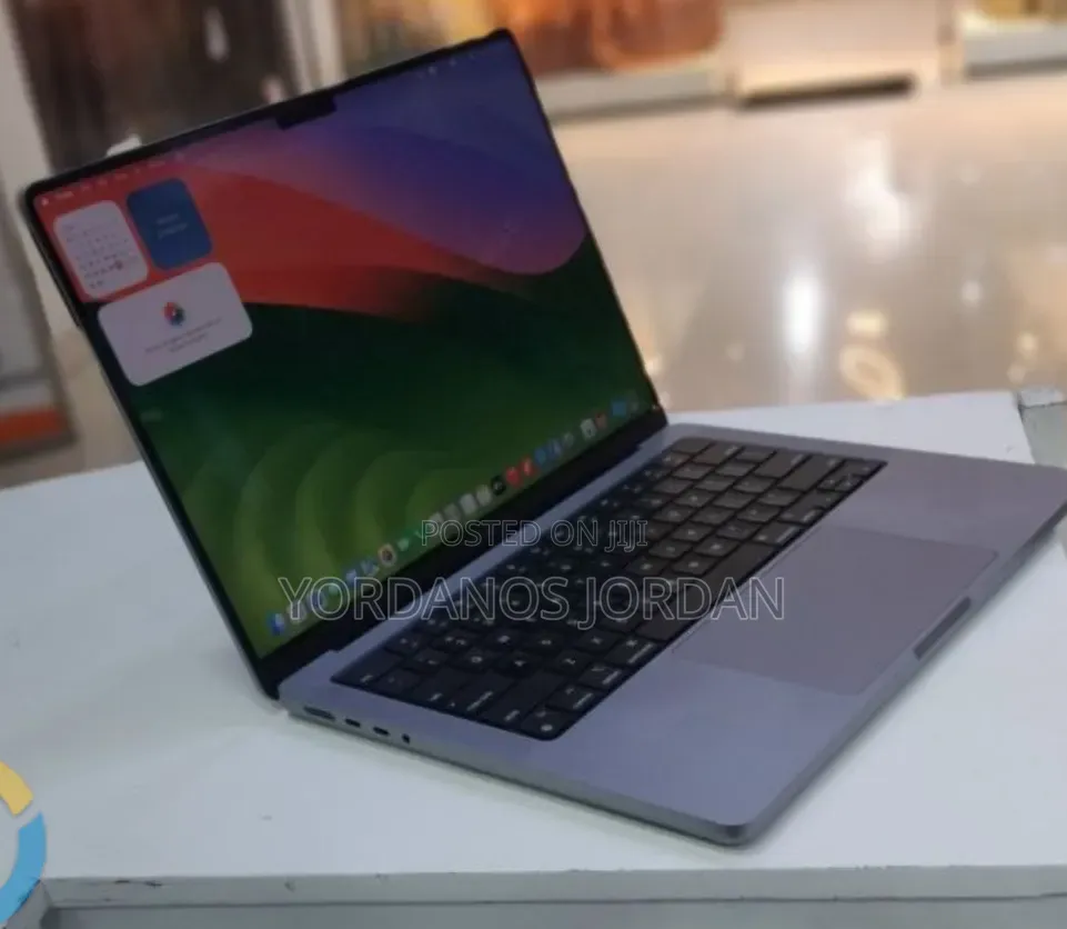 New Laptop Apple MacBook Pro 2021 M1 32GB Apple M1 Pro SSD 512GB