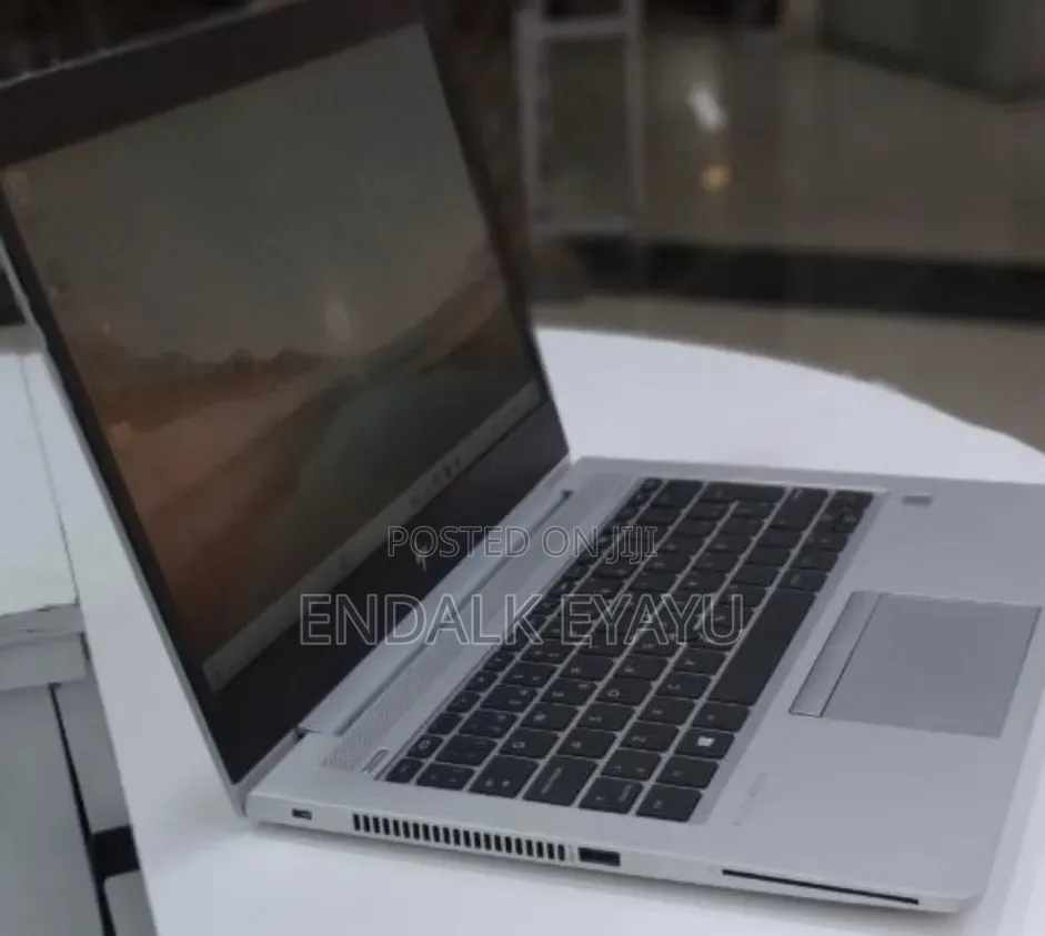 New Laptop HP EliteBook 830 G5 8GB Intel Core i5 SSD 512GB