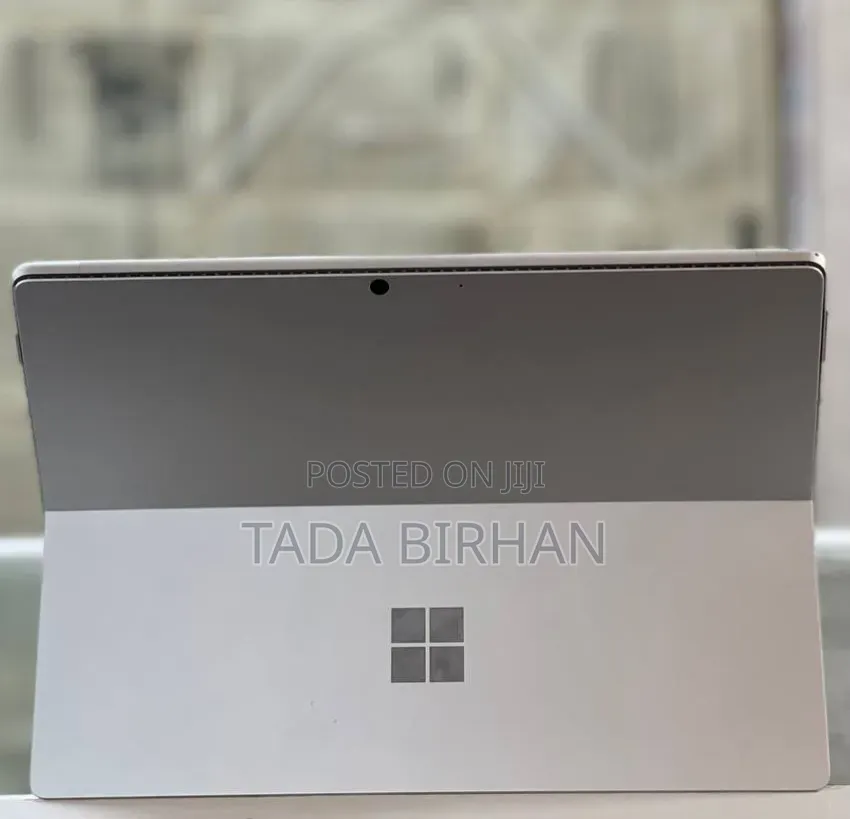 New Laptop Microsoft Surface 16GB Intel Core i5 SSD 256GB
