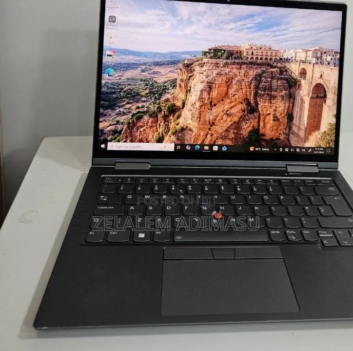 New Laptop Lenovo ThinkPad X1 Yoga 16GB Intel Core i7 SSD 512GB