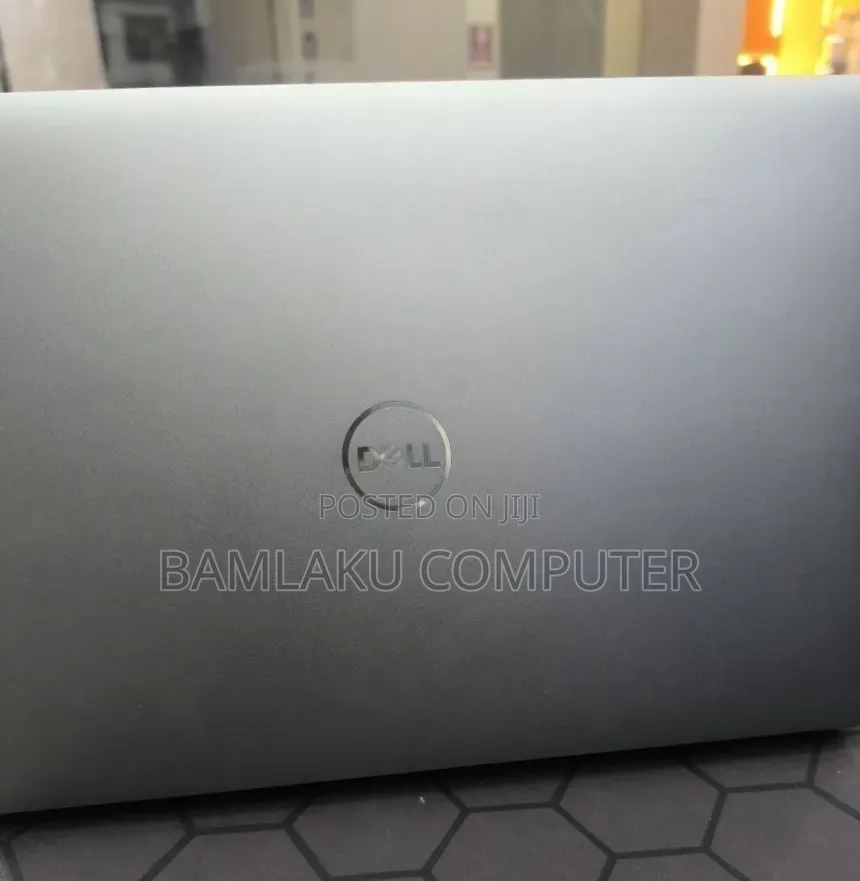 New Laptop Dell Precision 5570 16GB Intel Core i7 SSD 512GB