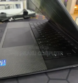 New Laptop Dell Precision 5570 16GB Intel Core i7 SSD 512GB