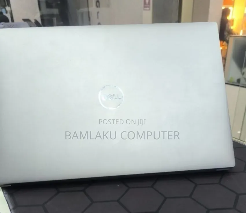 New Laptop Dell Precision 5570 16GB Intel Core i7 SSD 512GB