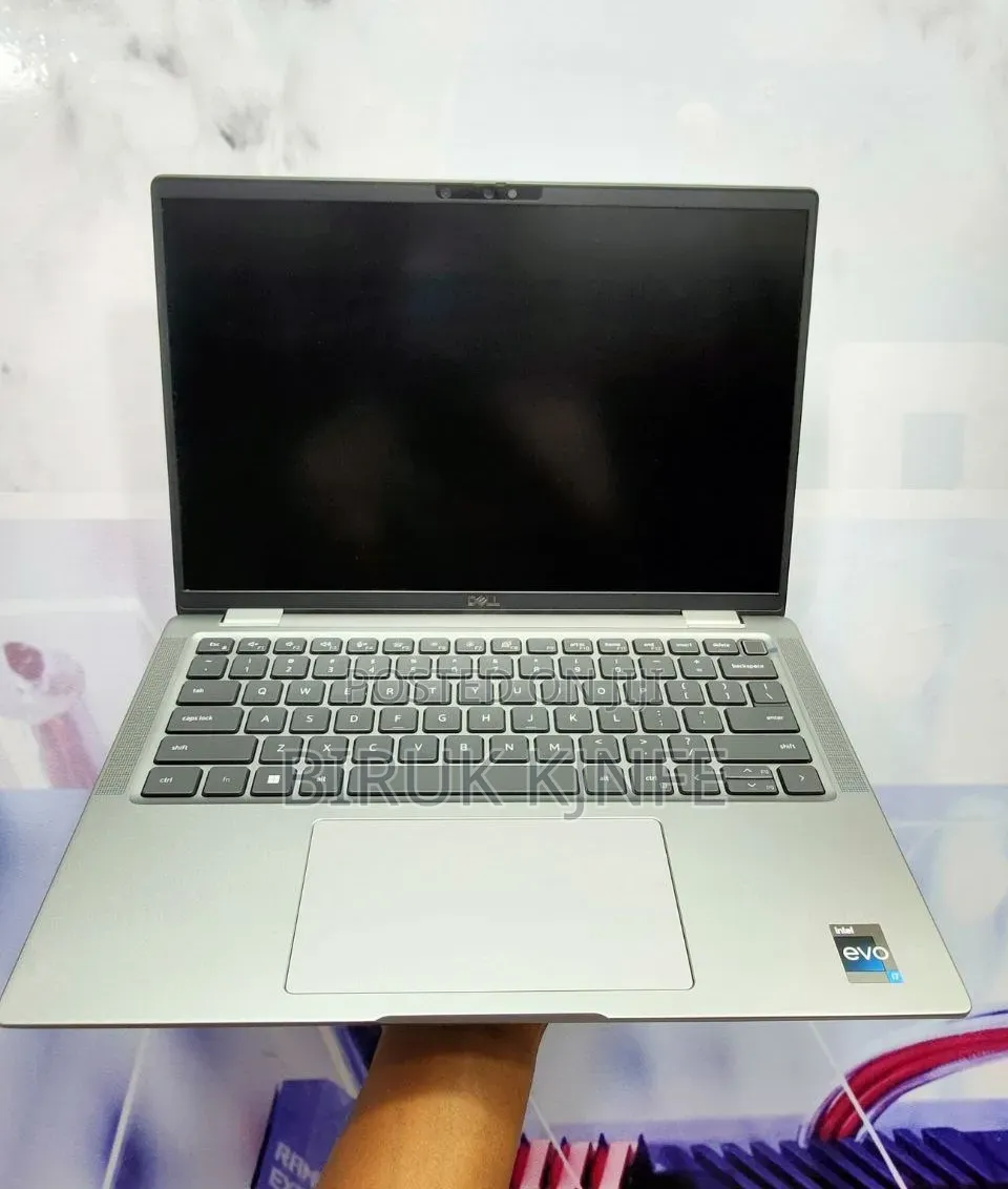 New Laptop Dell Latitude 7440 32GB Intel Core i7 SSD 512GB