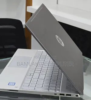 New Laptop HP Pavilion 15 8GB Intel Core i7 SSD 256GB