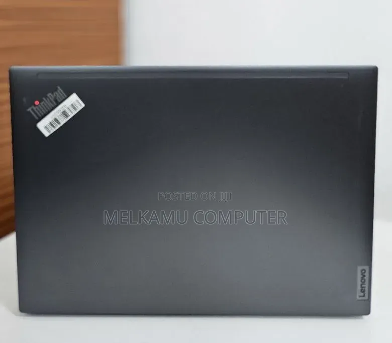 New Laptop Lenovo ThinkPad T14s G4 16GB Intel Core i7 SSD 512GB