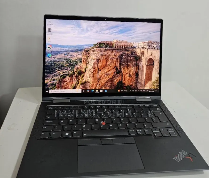 New Laptop Lenovo ThinkPad X1 Yoga 16GB Intel Core i7 SSD 512GB