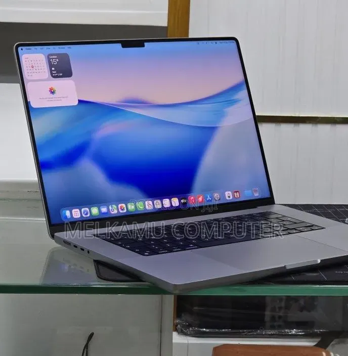 New Laptop Apple MacBook Pro 2021 M1 Max 32GB Apple M1 Max SSD 1T