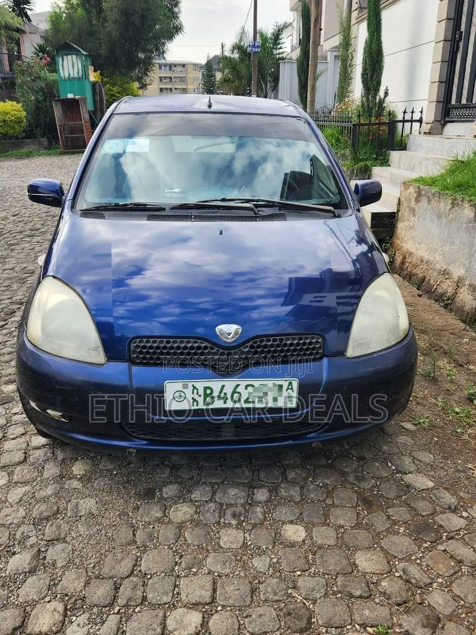 Toyota Vitz 2001 Blue